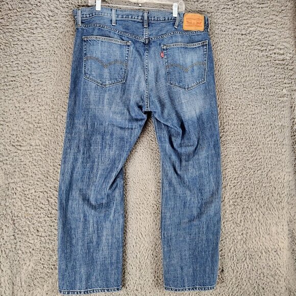 Levis Jeans Mens 40x30 Blue 559 Relaxed Fit Straight Leg 100% Cotton Denim - Picture 1 of 14